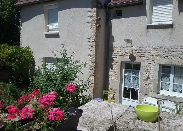 Holiday Home Gite Des Hautes Cotes De Beaune
